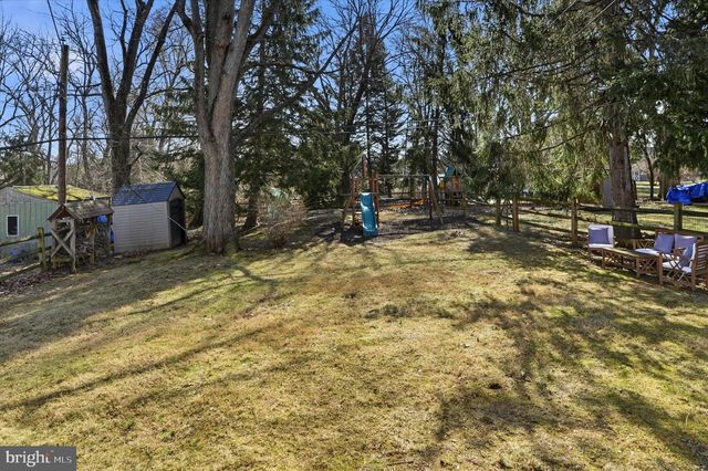 514 KINGSTON RD, Oreland, PA 19075