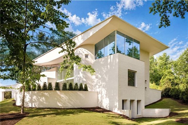 3619 Ivy Road NE, Atlanta, GA 30342