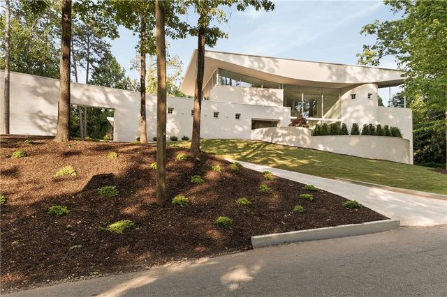 3619 Ivy Road NE, Atlanta, GA 30342