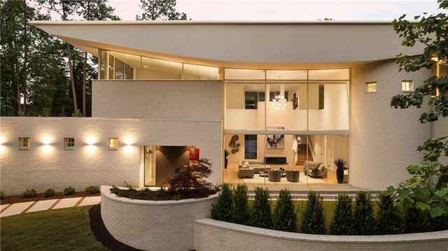 3619 Ivy Road NE, Atlanta, GA 30342