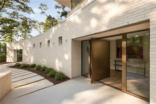 3619 Ivy Road NE, Atlanta, GA 30342