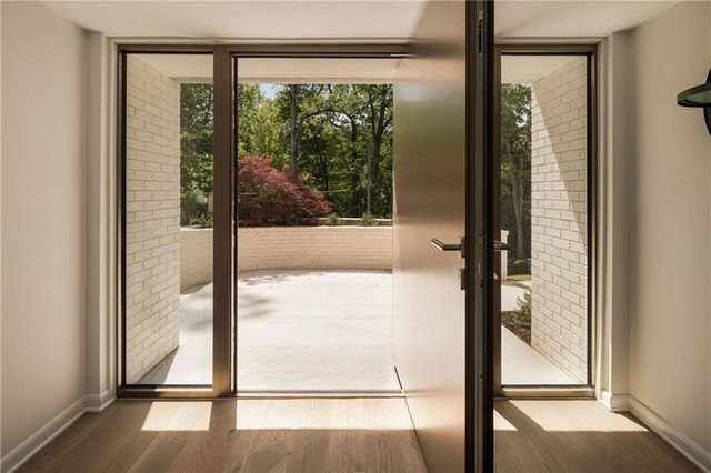 3619 Ivy Road NE, Atlanta, GA 30342