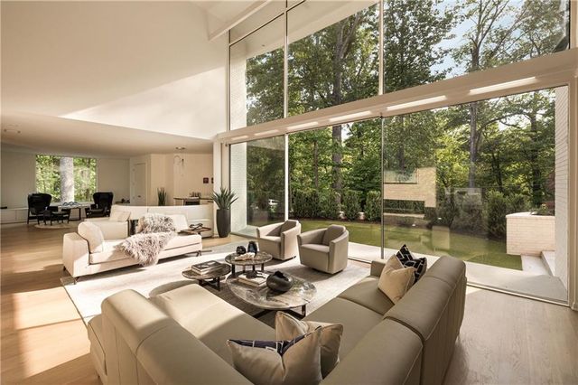 3619 Ivy Road NE, Atlanta, GA 30342