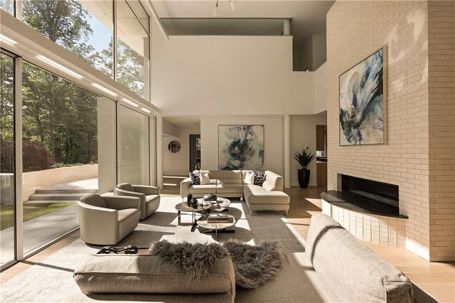 3619 Ivy Road NE, Atlanta, GA 30342
