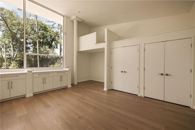 3619 Ivy Road NE, Atlanta, GA 30342