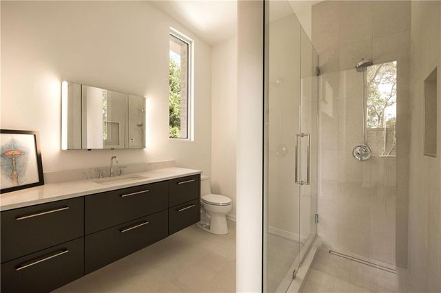 3619 Ivy Road NE, Atlanta, GA 30342