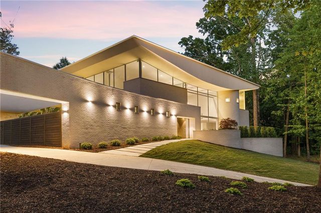 3619 Ivy Road NE, Atlanta, GA 30342