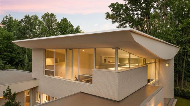 3619 Ivy Road NE, Atlanta, GA 30342