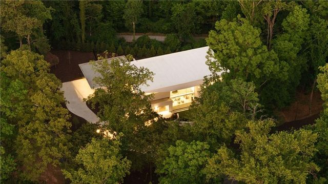 3619 Ivy Road NE, Atlanta, GA 30342