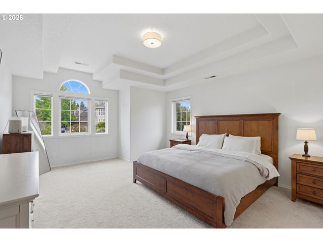 13846 Sw LEAH Ter, Portland, OR 97224