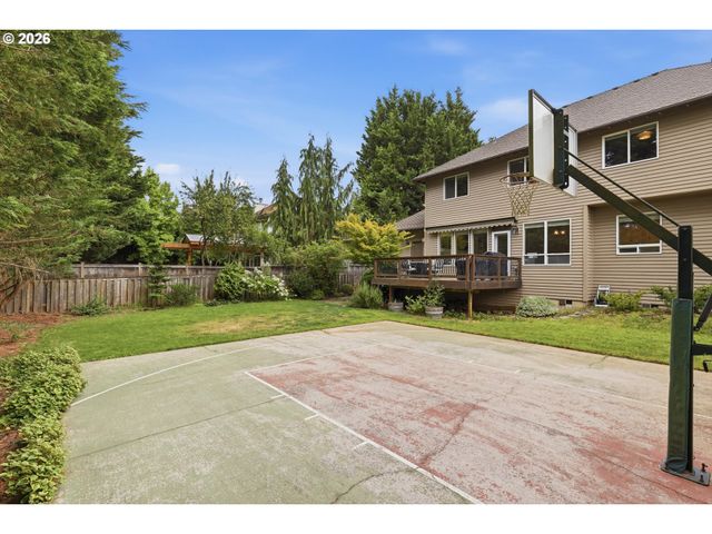 13846 Sw LEAH Ter, Portland, OR 97224