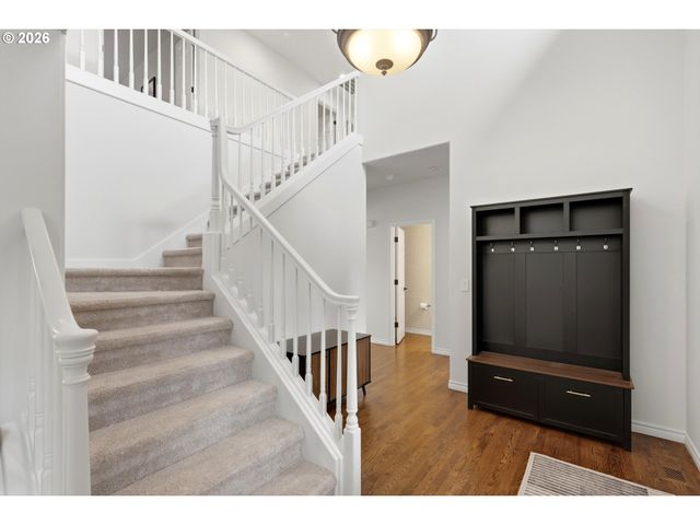 13846 Sw LEAH Ter, Portland, OR 97224