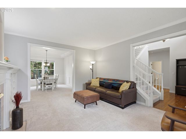 13846 Sw LEAH Ter, Portland, OR 97224