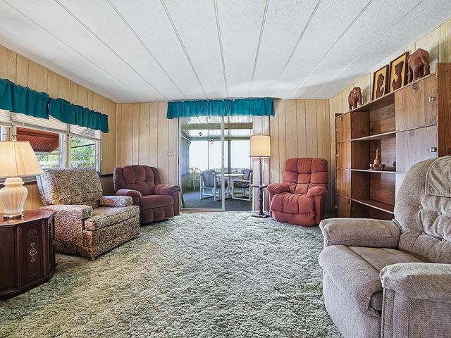 25919 ZINNIA LANE, Astatula, FL 34705