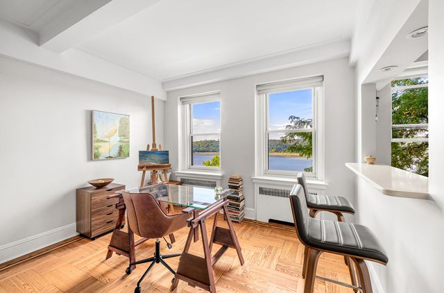 250 Cabrini Blvd Apt 2J, New York City, NY 10033