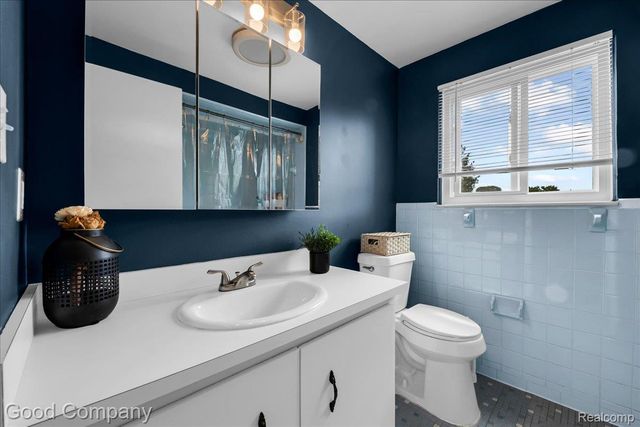 27065 Dowland Street, Warren, MI 48092