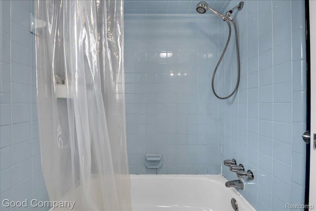 27065 Dowland Street, Warren, MI 48092