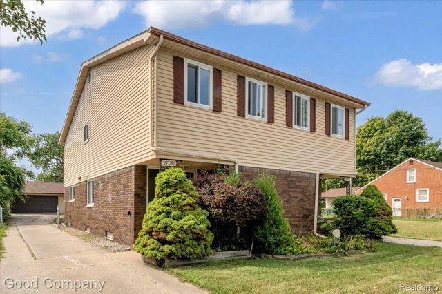 27065 Dowland Street, Warren, MI 48092