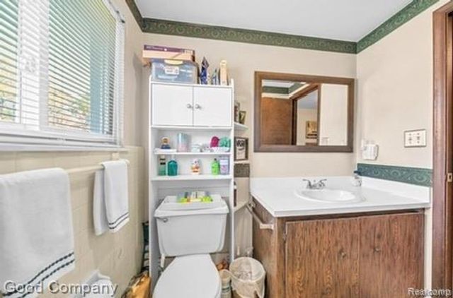 27065 Dowland Street, Warren, MI 48092