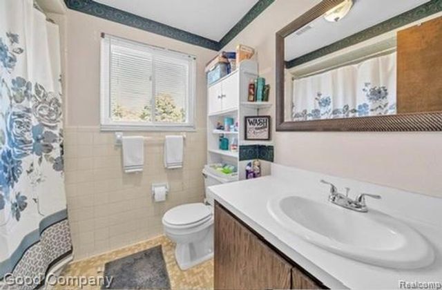 27065 Dowland Street, Warren, MI 48092