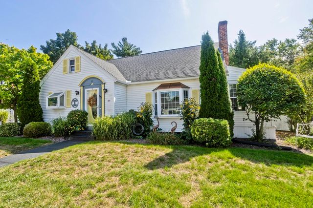65 Beauchamp Terr., Chicopee, MA 01020