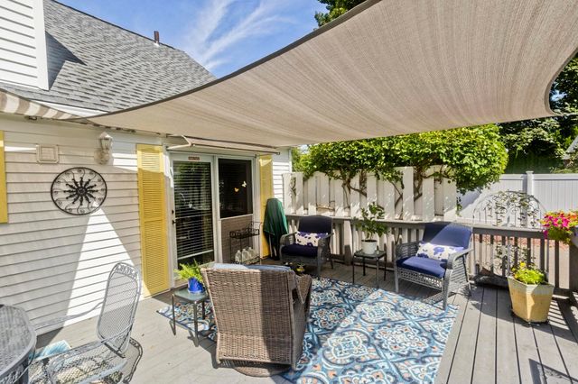 65 Beauchamp Terr., Chicopee, MA 01020