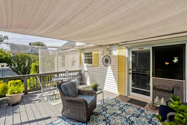65 Beauchamp Terr., Chicopee, MA 01020