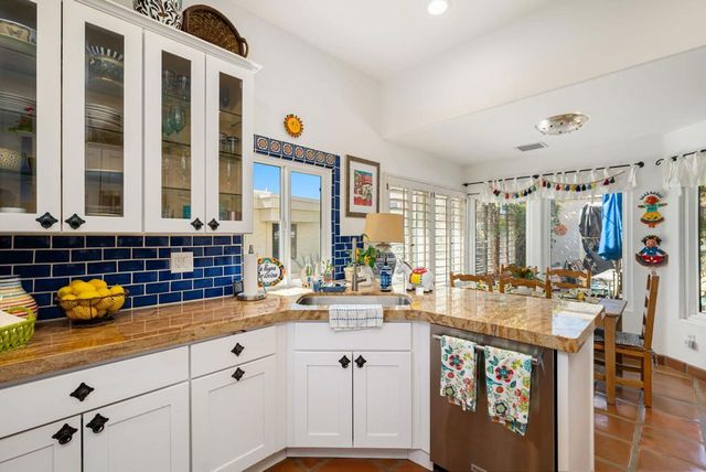 49520 Avenida Vista Bonita, La Quinta, CA 92253