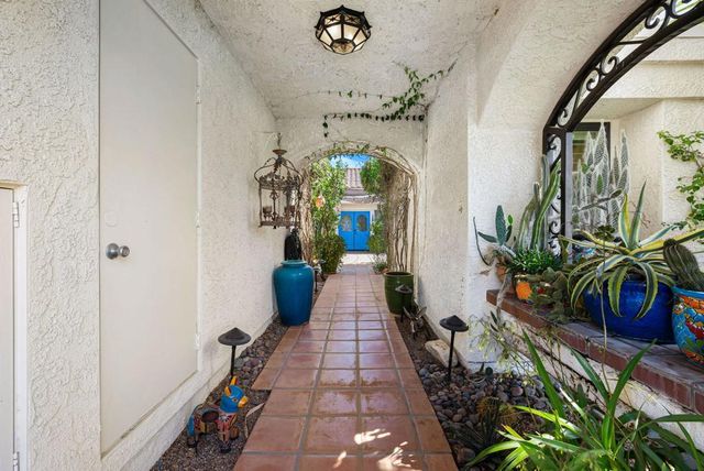 49520 Avenida Vista Bonita, La Quinta, CA 92253