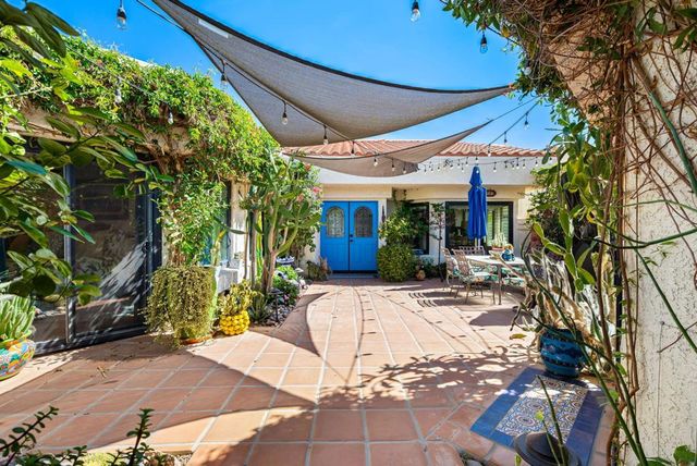 49520 Avenida Vista Bonita, La Quinta, CA 92253