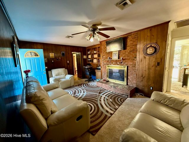 523 Village Drive, Winterville, NC 28590