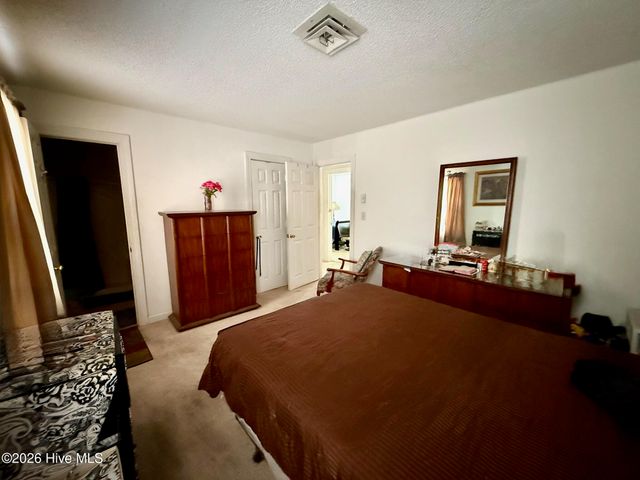 523 Village Drive, Winterville, NC 28590