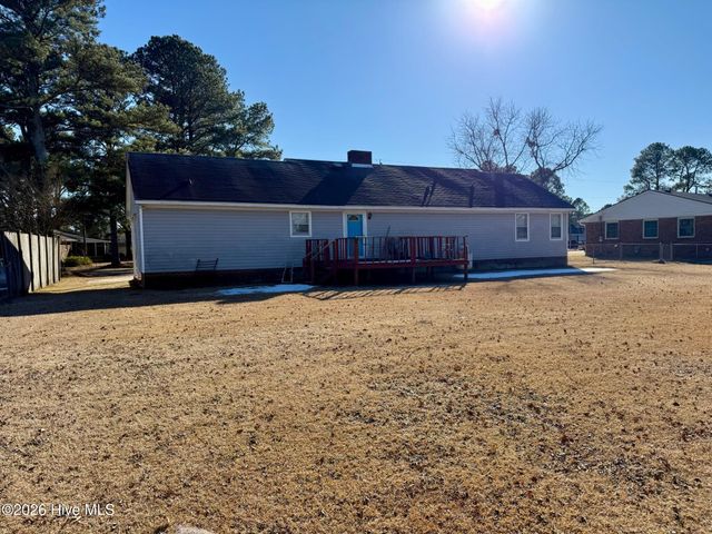 523 Village Drive, Winterville, NC 28590