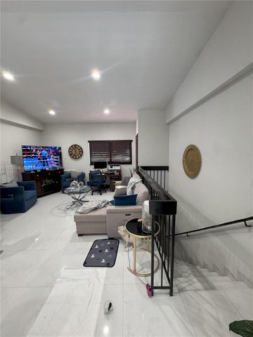 6411 W 27th Way 201, Hialeah, FL 33016
