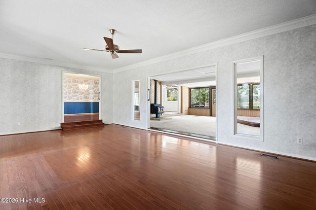 168 Leslie Drive, Hubert, NC 28539