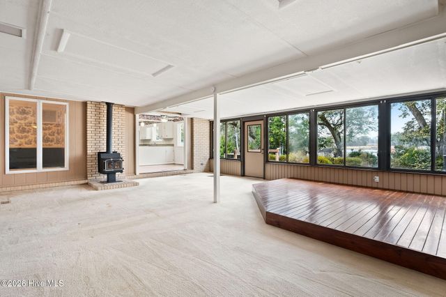 168 Leslie Drive, Hubert, NC 28539