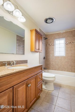 168 Leslie Drive, Hubert, NC 28539