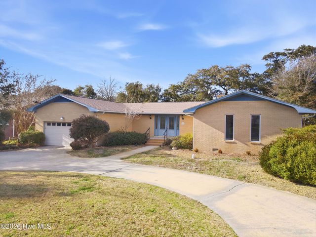 168 Leslie Drive, Hubert, NC 28539