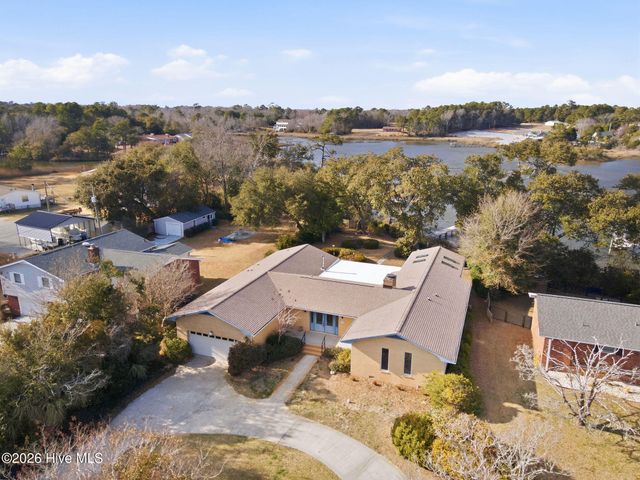 168 Leslie Drive, Hubert, NC 28539