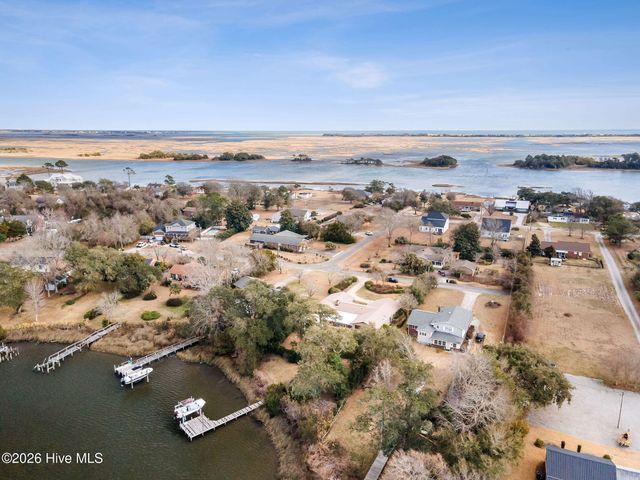 168 Leslie Drive, Hubert, NC 28539