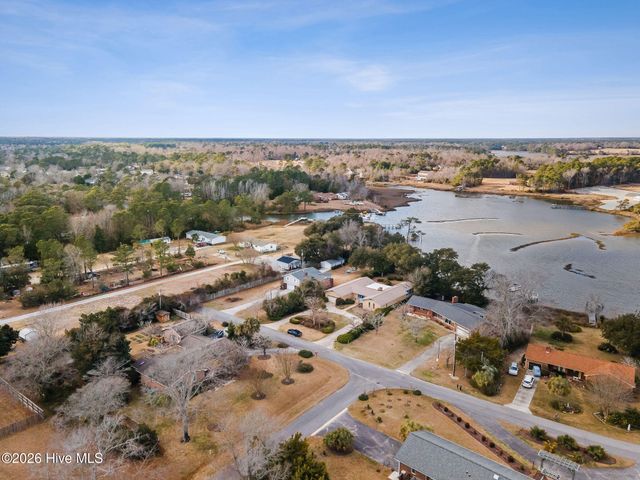 168 Leslie Drive, Hubert, NC 28539