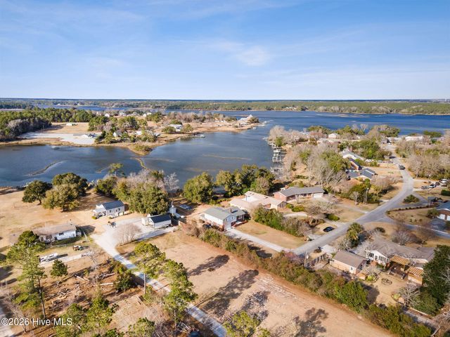 168 Leslie Drive, Hubert, NC 28539