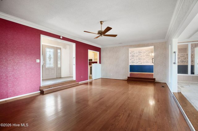 168 Leslie Drive, Hubert, NC 28539