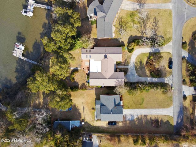 168 Leslie Drive, Hubert, NC 28539