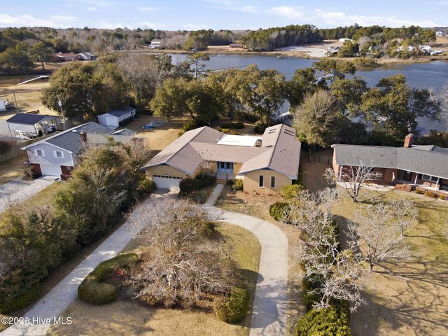 168 Leslie Drive, Hubert, NC 28539