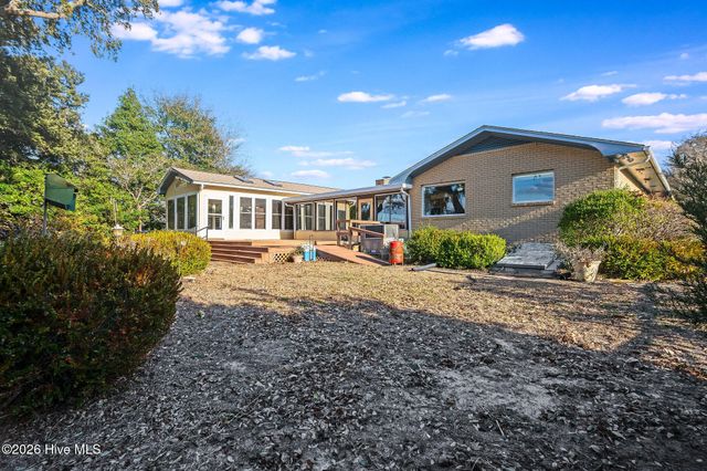 168 Leslie Drive, Hubert, NC 28539