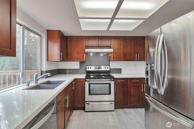 25810 129th Place SE, Kent, WA 98030