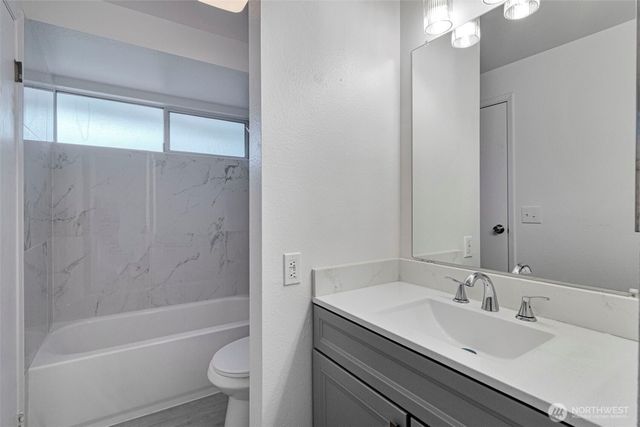 25810 129th Place SE, Kent, WA 98030