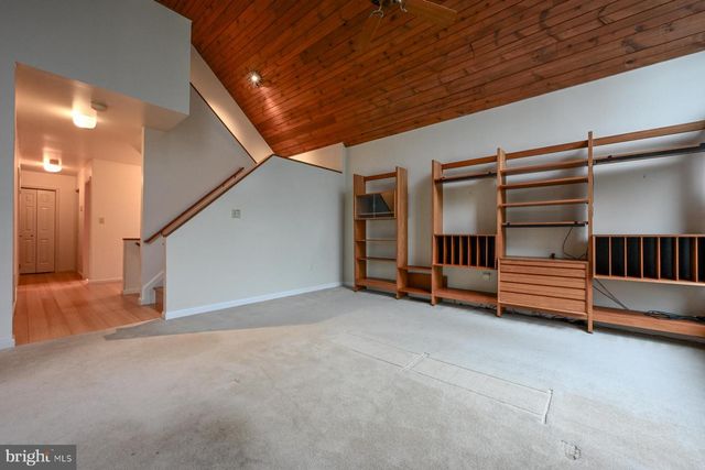 143-A E LAKE DR, Annapolis, MD 21403