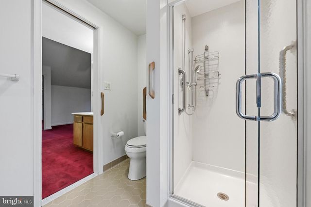 143-A E LAKE DR, Annapolis, MD 21403